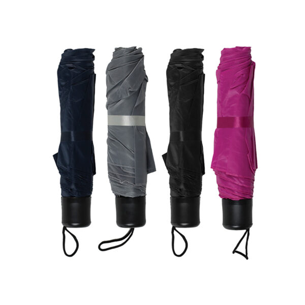 Ομπρέλες βροχής με διάφορα χρώματα